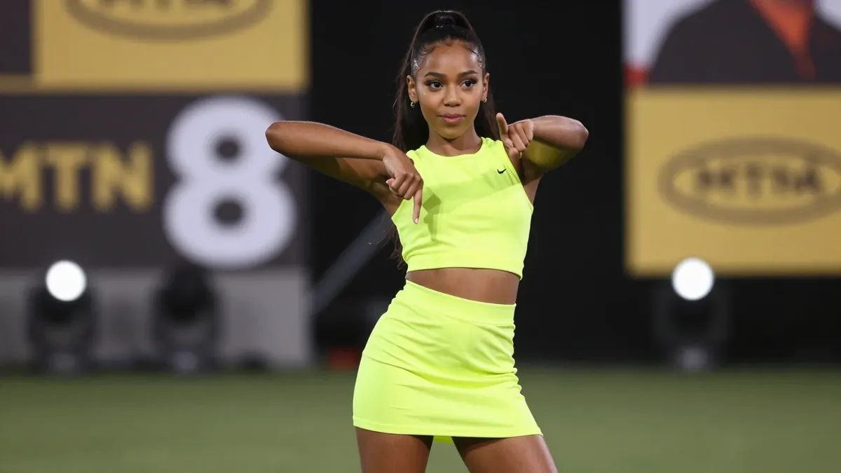 Orlando Pirates FC fans honored Tyla's MTV VMA win with a lookalike tribute at the MTN8 final